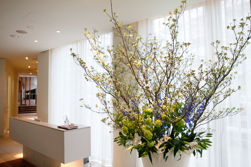 季節を感じるお出迎え☆