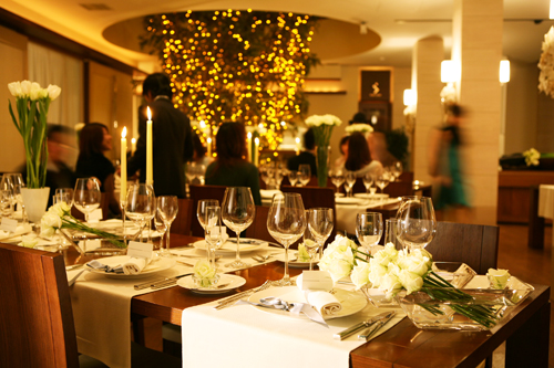 ダイニングでの人前式